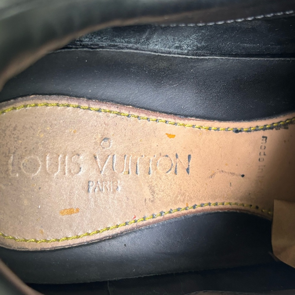Louis Vuitton Black LV Monogram Engraved Sneakers 🔥 - Picture 9 of 11
